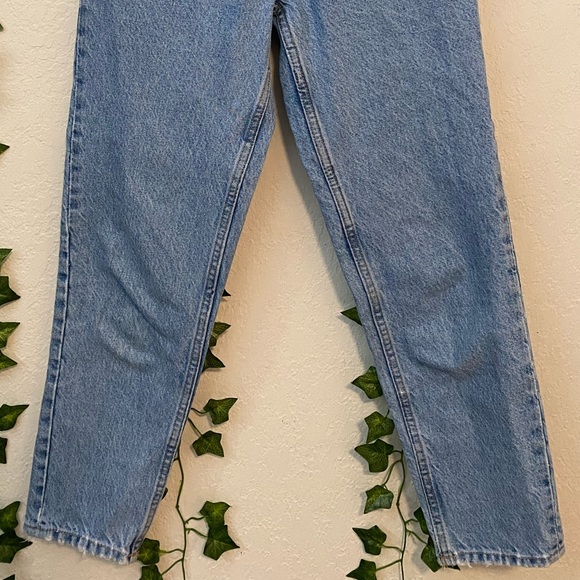 ZARA High Rise Mom Jeans - Picture 2 of 7